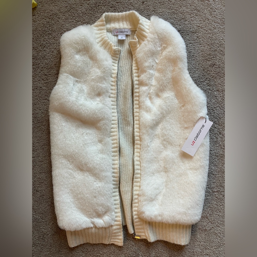 vest NWT